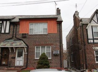 8260 166 St, Hillcrest, NY 11432
