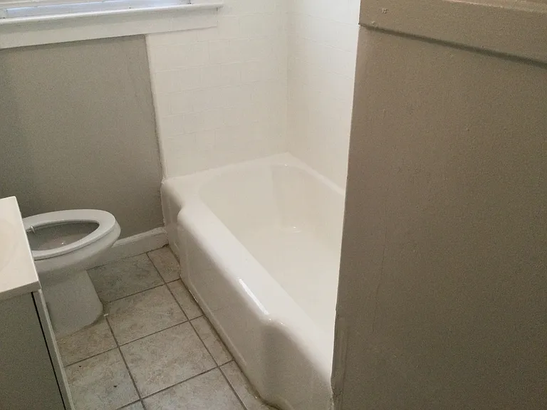 2588 Herschel St #4 — Photo 7