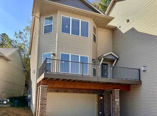275 Holiday Rd APT 1, Coralville, IA 52241