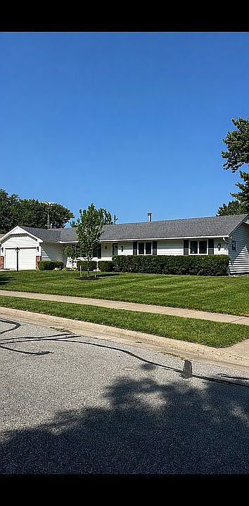 1st image of 2736 SW Osborn Rd