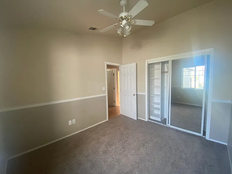 5344 W Sunnyside Ct — Photo 11