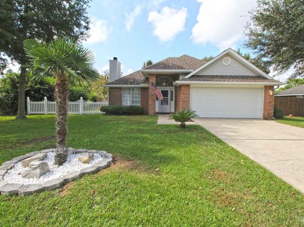 22 Arapaho Dr