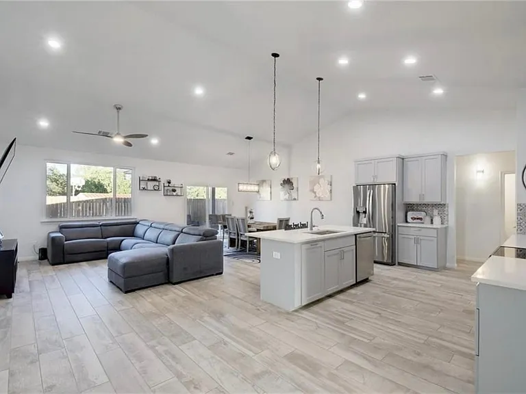424 N Summit Ridge Dr — Photo 4
