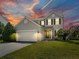 70 W Old Mill Trl, Antioch, IL 60002