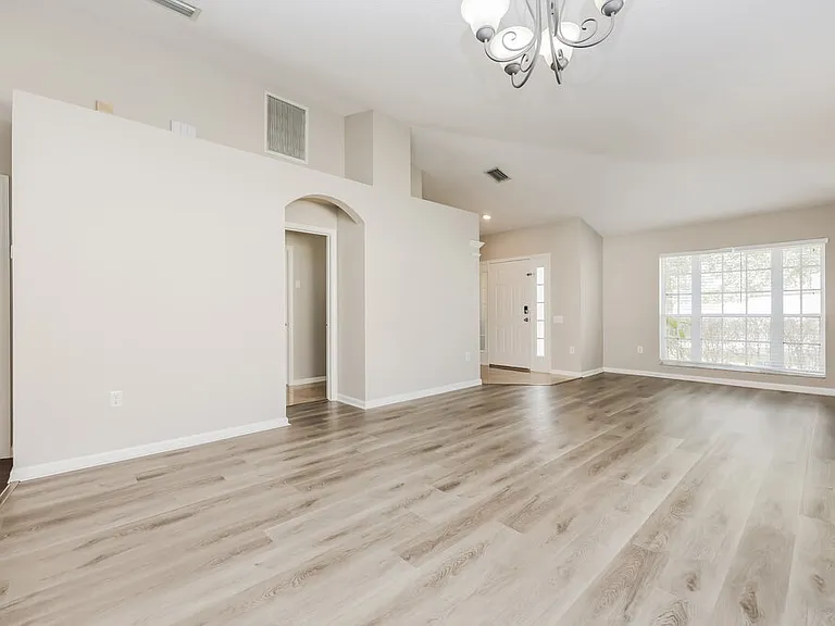 5920 Count Turf Ln — Photo 4