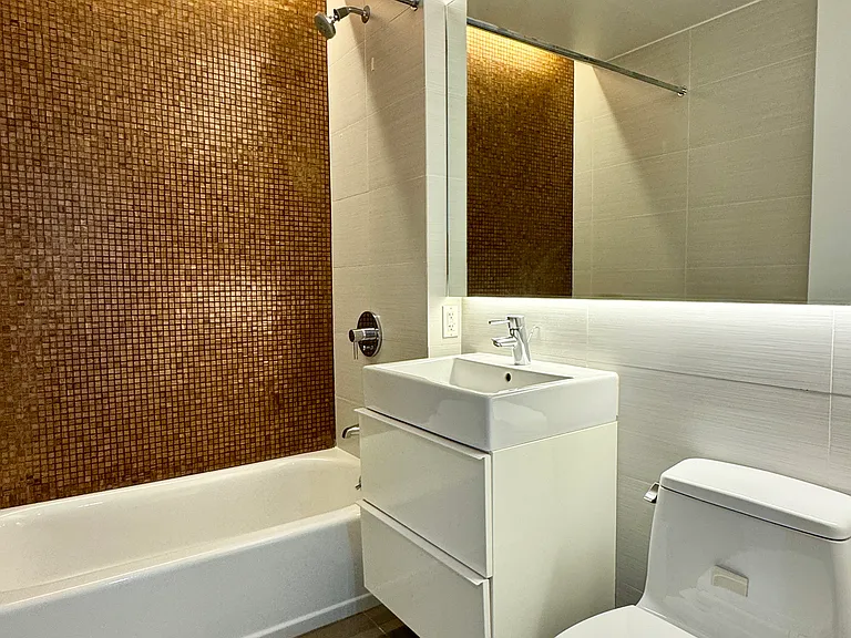 134 Montague St #1 — Photo 8