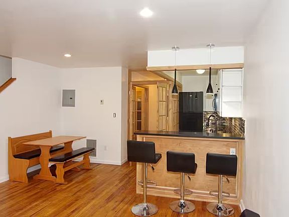 Kitchen & Dining Area