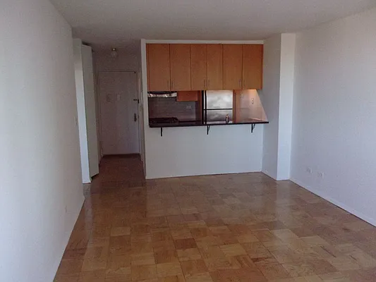 Rented by Carlyle Property Management | media 1