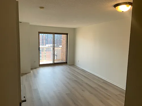 401 S 1st St #921 Photo 1
