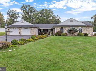 101 Stephen Dr, Cinnaminson, NJ 08077