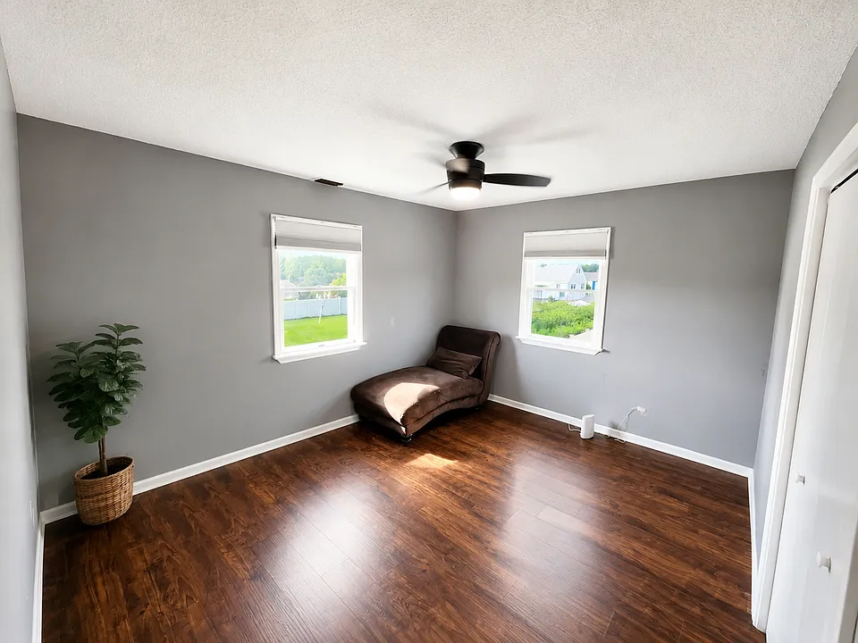 64 Shelley Rd
