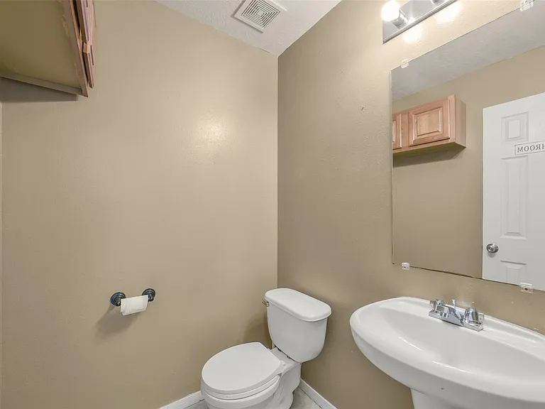 839 Autumn Point Ln — Photo 20