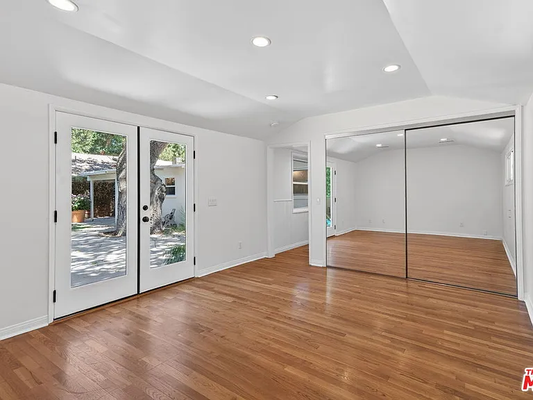 21309 Ibanez Ave — Photo 22