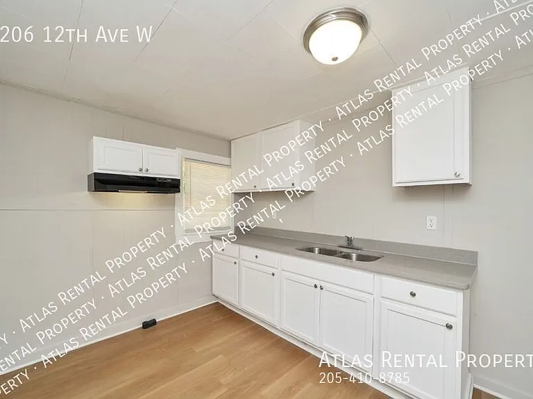 2206 12th Ave W — Photo 11