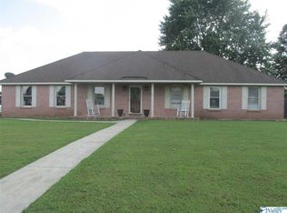 1741 Nottingham Dr SW, Decatur, AL 35603