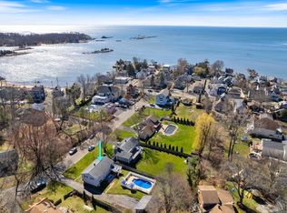 18 Midwood Rd, Branford, CT 06405