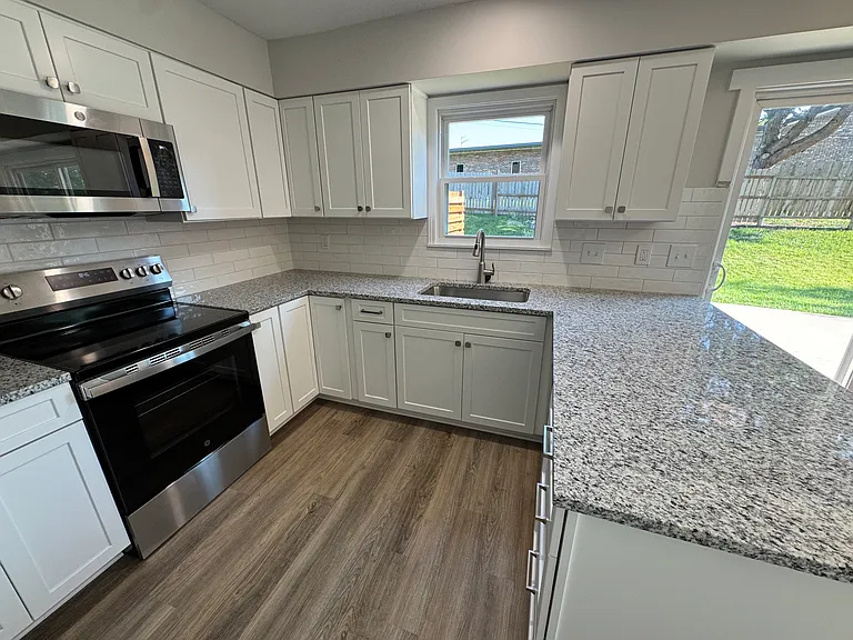 10180 Haskins St #2 — Photo 3