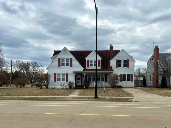 3009 Riverside Ave, Marinette, WI 54143