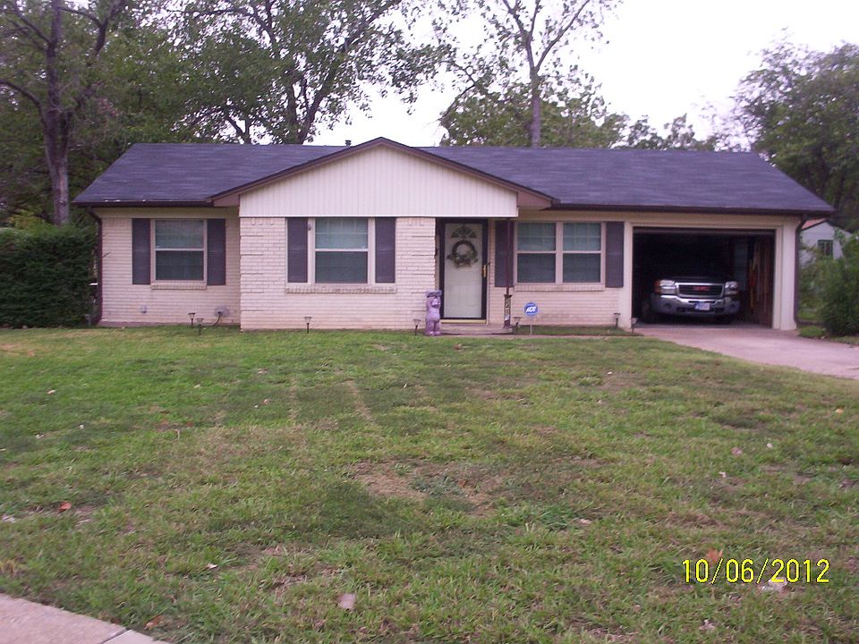 1st image of 2415 Loyce Dr