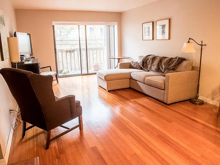 311 Pleasant Ave #408 — Photo 3