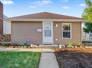 211 E Battell St, Mishawaka, IN