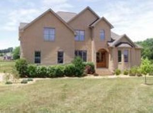 613 Ridgecrest Ln, Lebanon, TN 37087