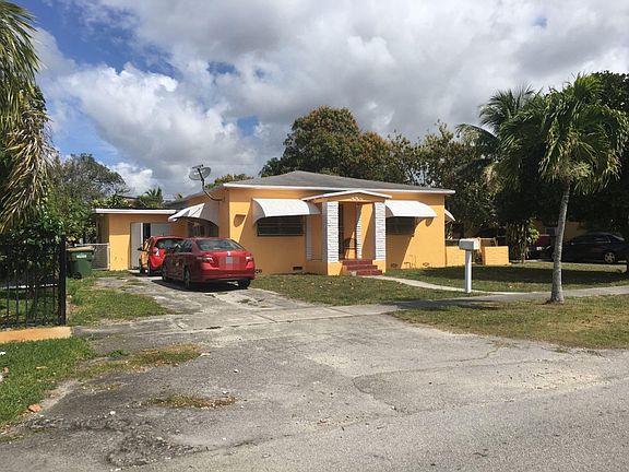 2nd image of 445 NW 121st St