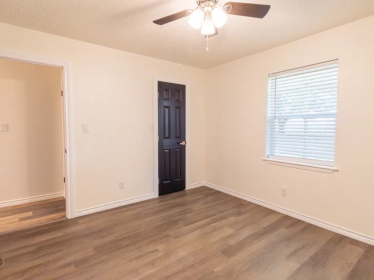 1214 Sycamore Dr — Photo 27
