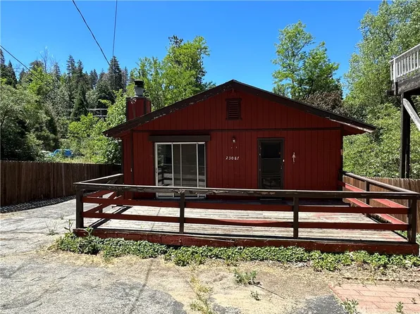 23087 Oak Ln, Crestline, CA 92325