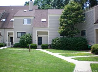 100 Sandy Point Rd, Old Saybrook, CT 06475