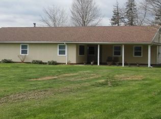 18624 Geauga Lake Rd, Chagrin Falls, OH 44023