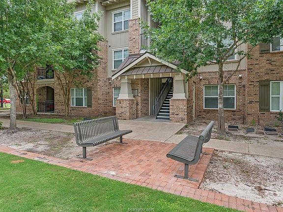 2nd image of 1725 Harvey Mitchell Pkwy S APT 1829