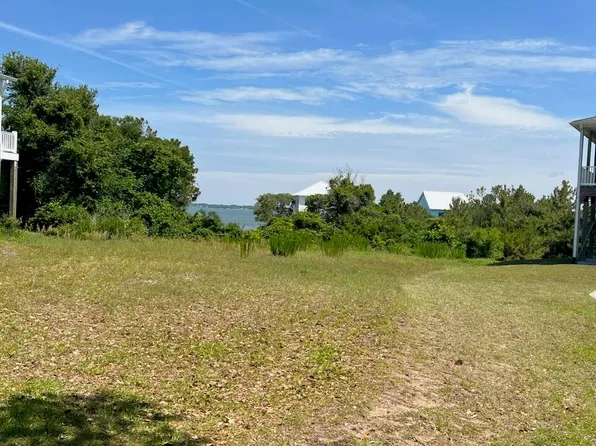 110 Kiawa Drive, Indian Beach, NC 28512