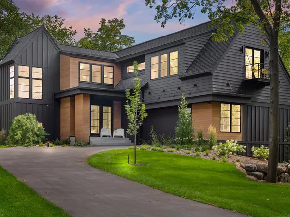 21915 Fairview St, Greenwood, MN 55331