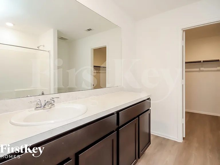 24143 Becker Hollow Ln — Photo 10