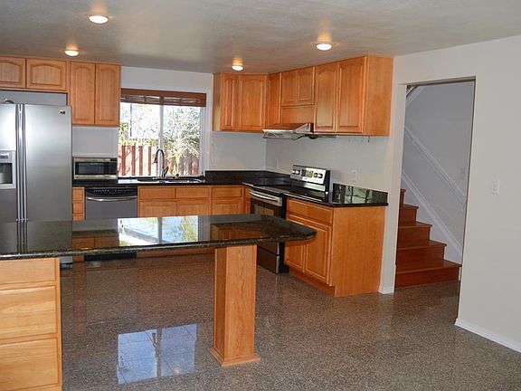 3rd image of 404 145th Ave NE