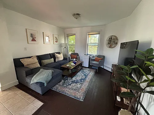 106 Pine St #3 Photo 1