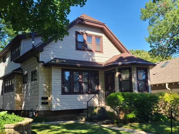 3263 South Delaware AVENUE, Milwaukee, WI 53207