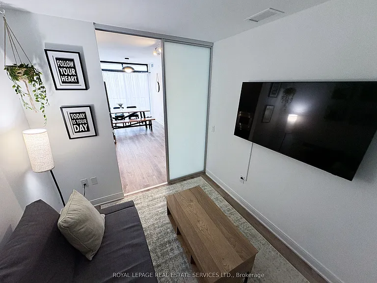 86 Dundas St E #1312 — Photo 18