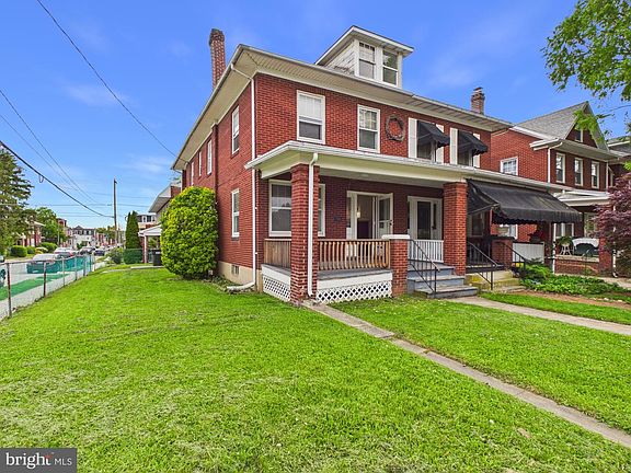 2nd image of 800 Maryland Ave