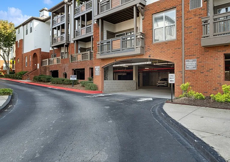 The Heights at Dunwoody — Photo 46