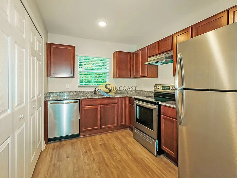 2103 NE 78th Ln — Photo 10