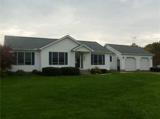 9195 Spring Meadow Dr, North East, PA 16428