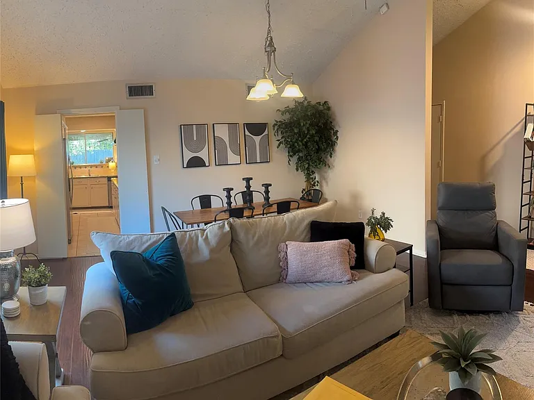 3127 Pecan Point Dr — Photo 32