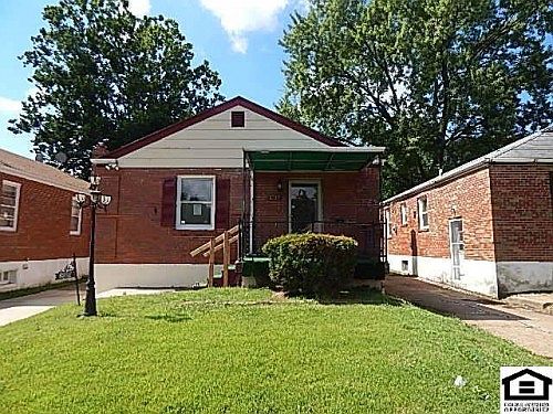 1st image of 8332 Archer Ave