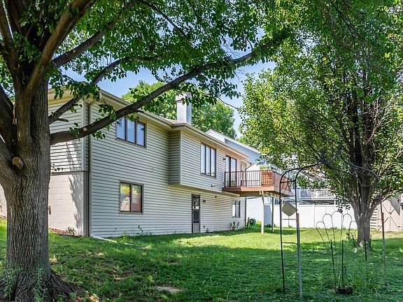3rd image of 2427 Mohawk Dr