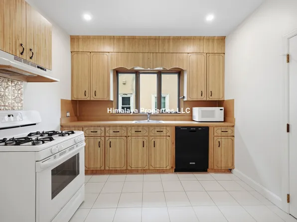 111 Hillsdale Rd #A1, Somerville, MA 02144