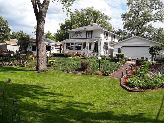 4th image of 104 S Shore Dr