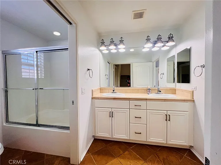 20251 Livorno Way — Photo 25