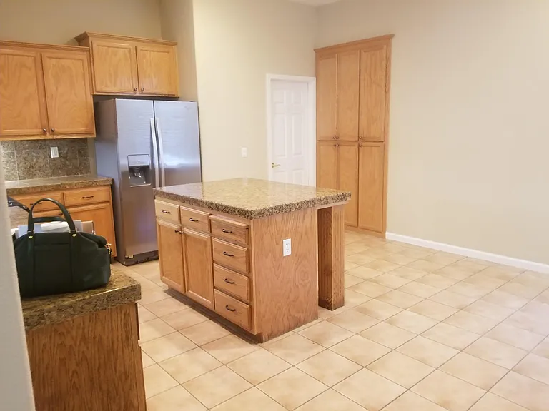 514 Rodeo Grounds Way — Photo 8